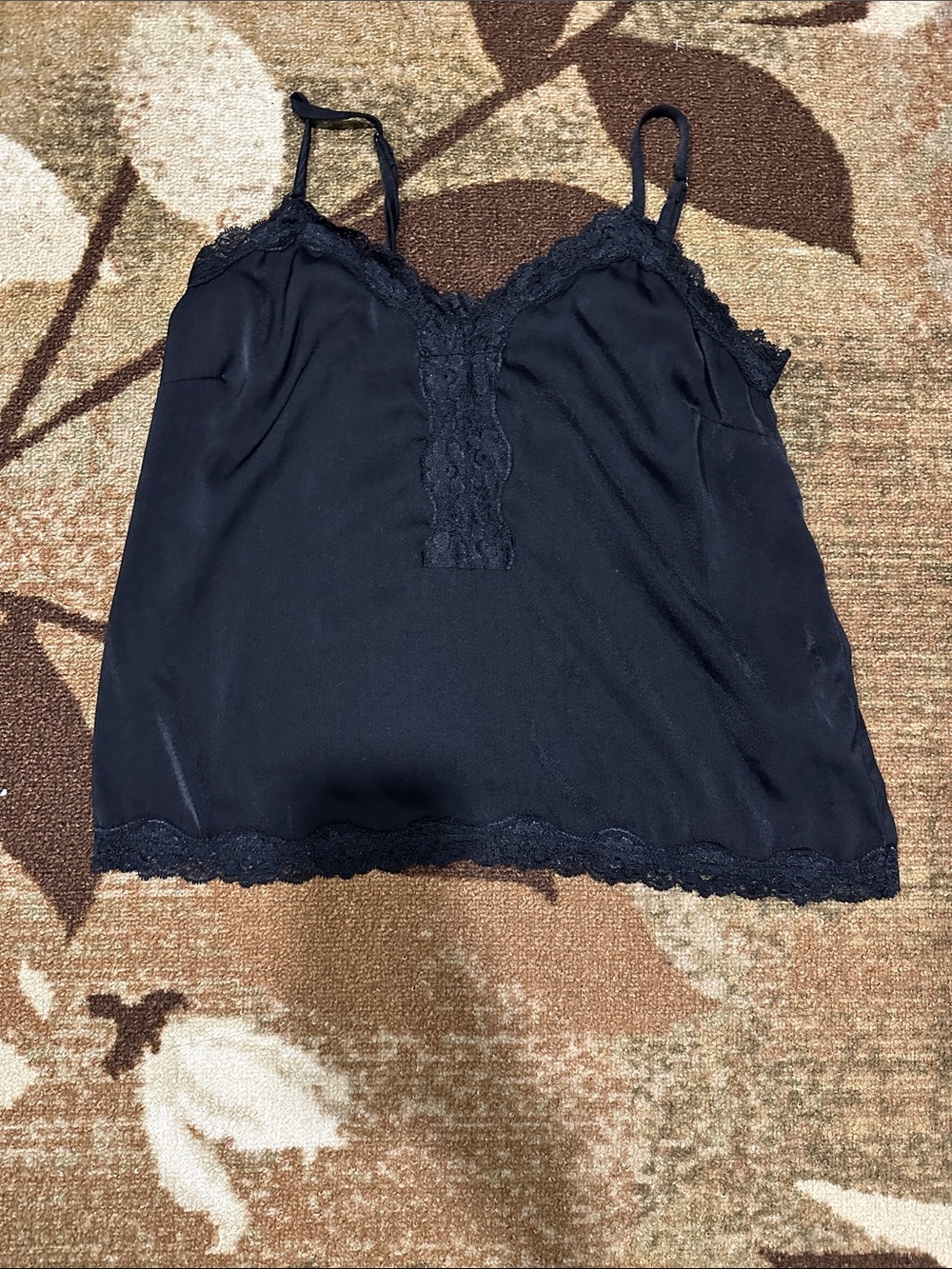 Forever 21 Classic Lace-Trim Black Camisole